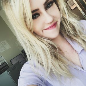 Meet your Posher, Carly